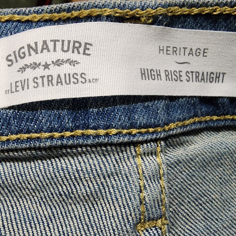 Signature by Levi Strauss Womens Heritage High Rise Straight Super Stretch Denim - Picture 9 of 10
